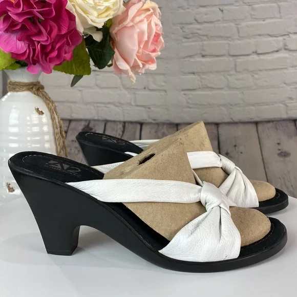 A2 by AEROSOLES White & Black Leather Slip On Comfy Heels - Picture 6 of 17